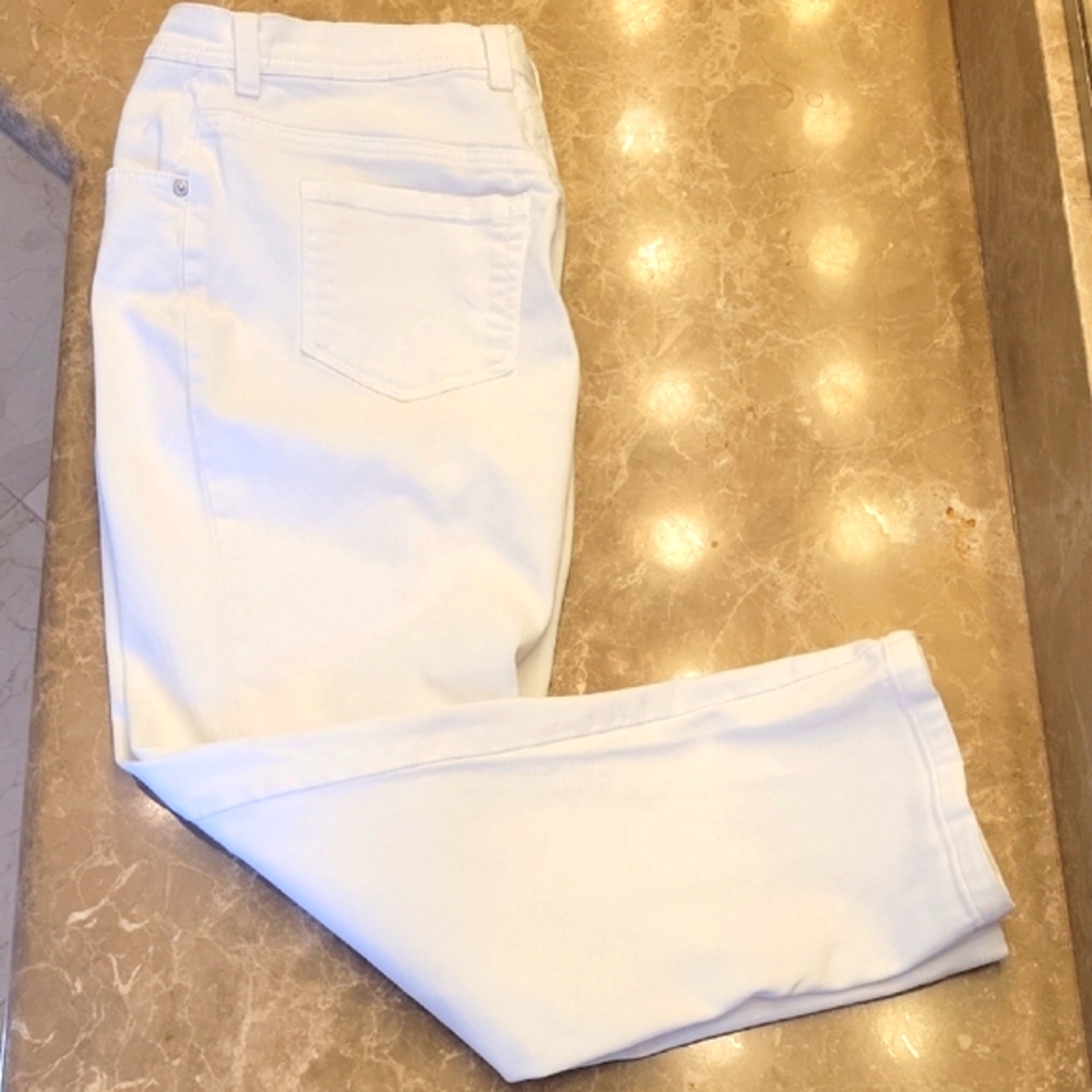 Style & Co. Denim White Straight Leg High-Waisted Jeans, Sz 4